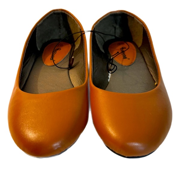 Sitos Shoes - 🍍Sitos  Sz.51/2  Caramel Ballet Shoes, NWT flats🍍